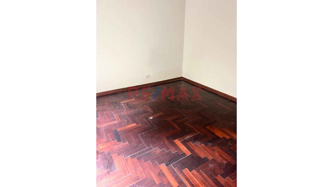 Alquiler De Departamento En Jesús María | 80 M² | 2 Dormitorios | 2 Baños | 1 Depósito — foto 4
