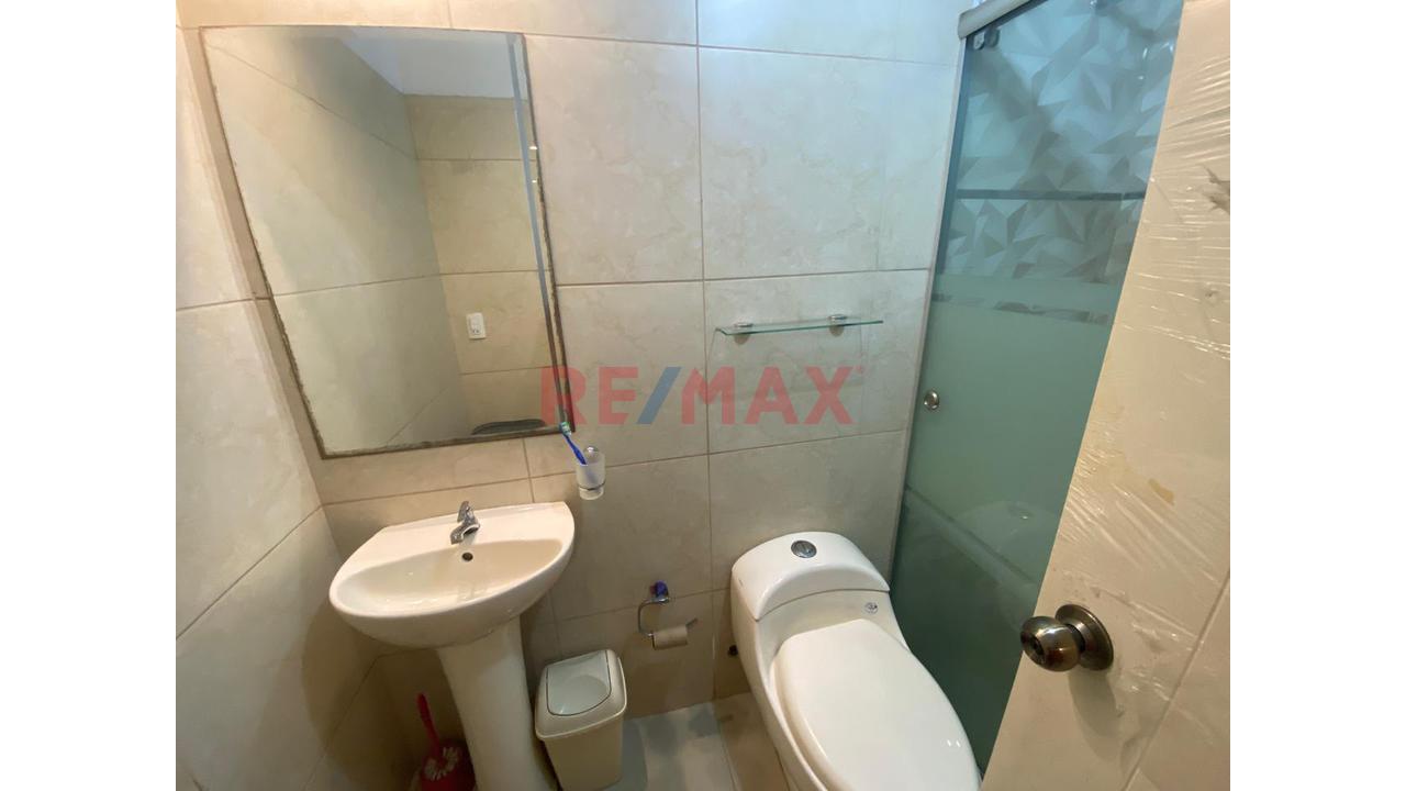 Vendo Departamento Flat En Piso 2 De 105 M2 En Villa Maria Del Triunfo — foto 9