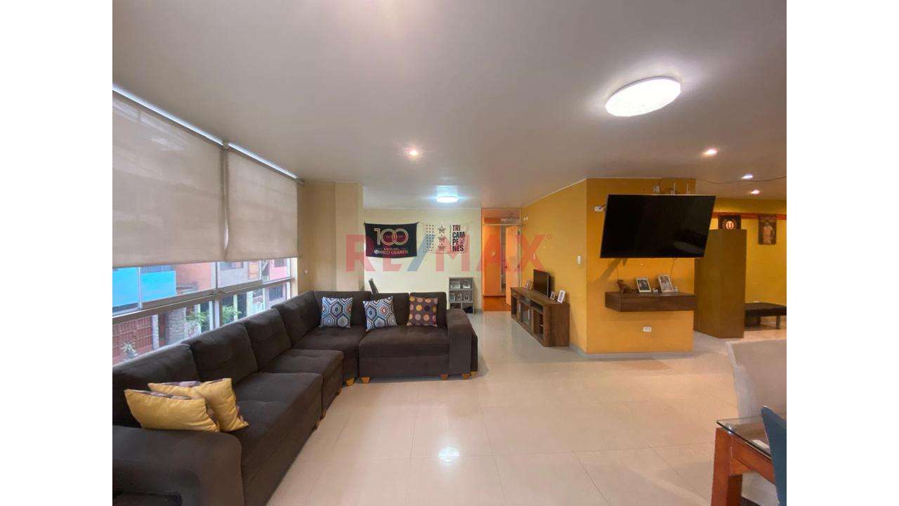 Vendo Departamento Flat En Piso 2 De 105 M2 En Villa Maria Del Triunfo — foto 5