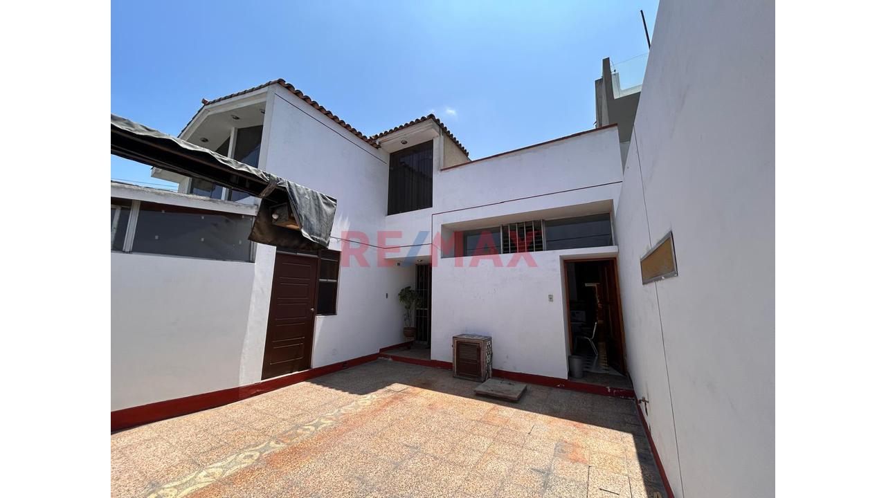 Casa Con Piscina En San Borja – 300 M² – Cerca A La Rambla — foto 2