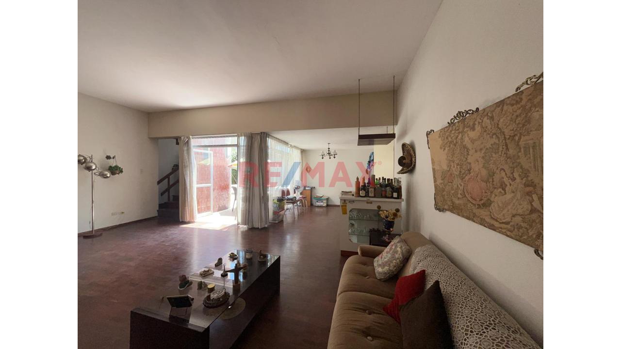 Casa Con Piscina En San Borja – 300 M² – Cerca A La Rambla — foto 4