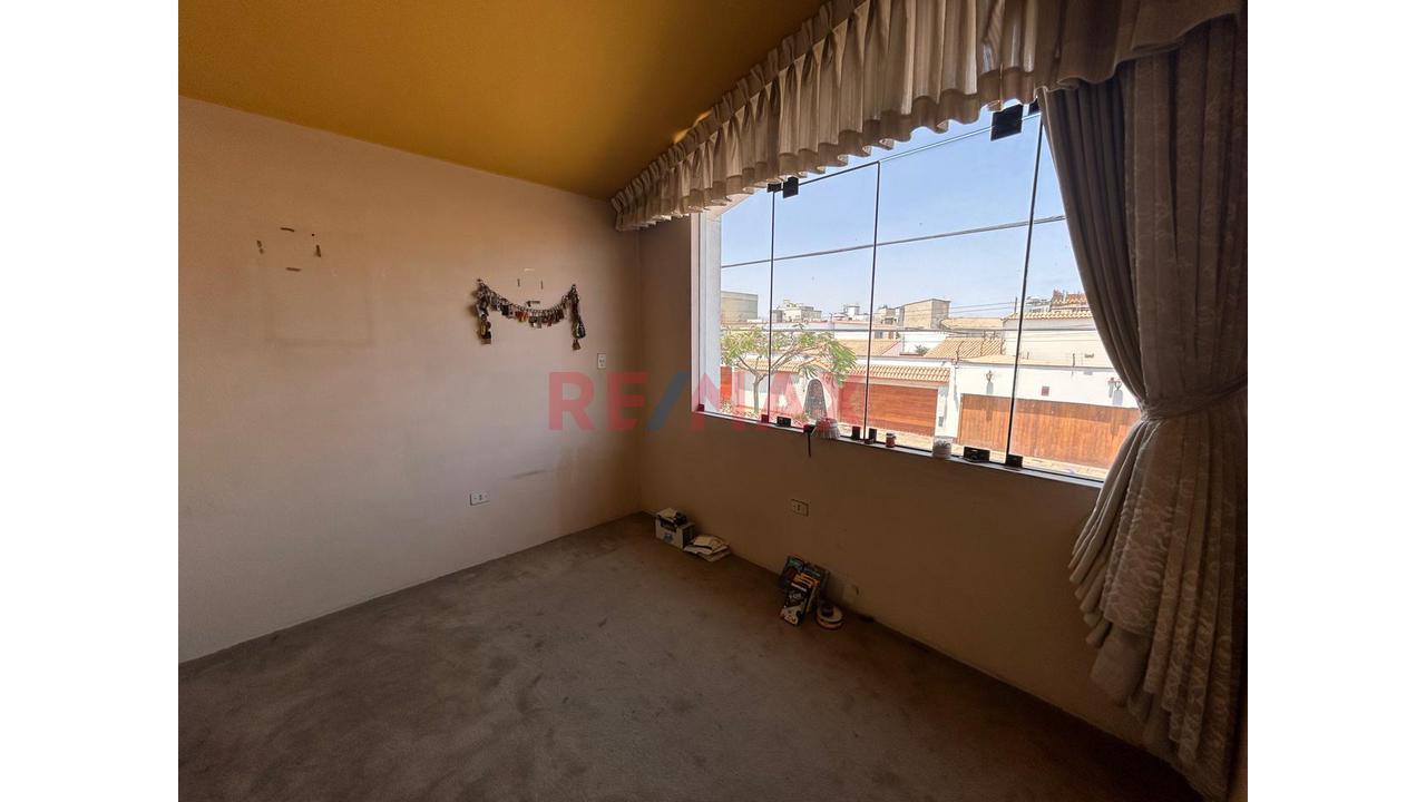 Casa Con Piscina En San Borja – 300 M² – Cerca A La Rambla - 15