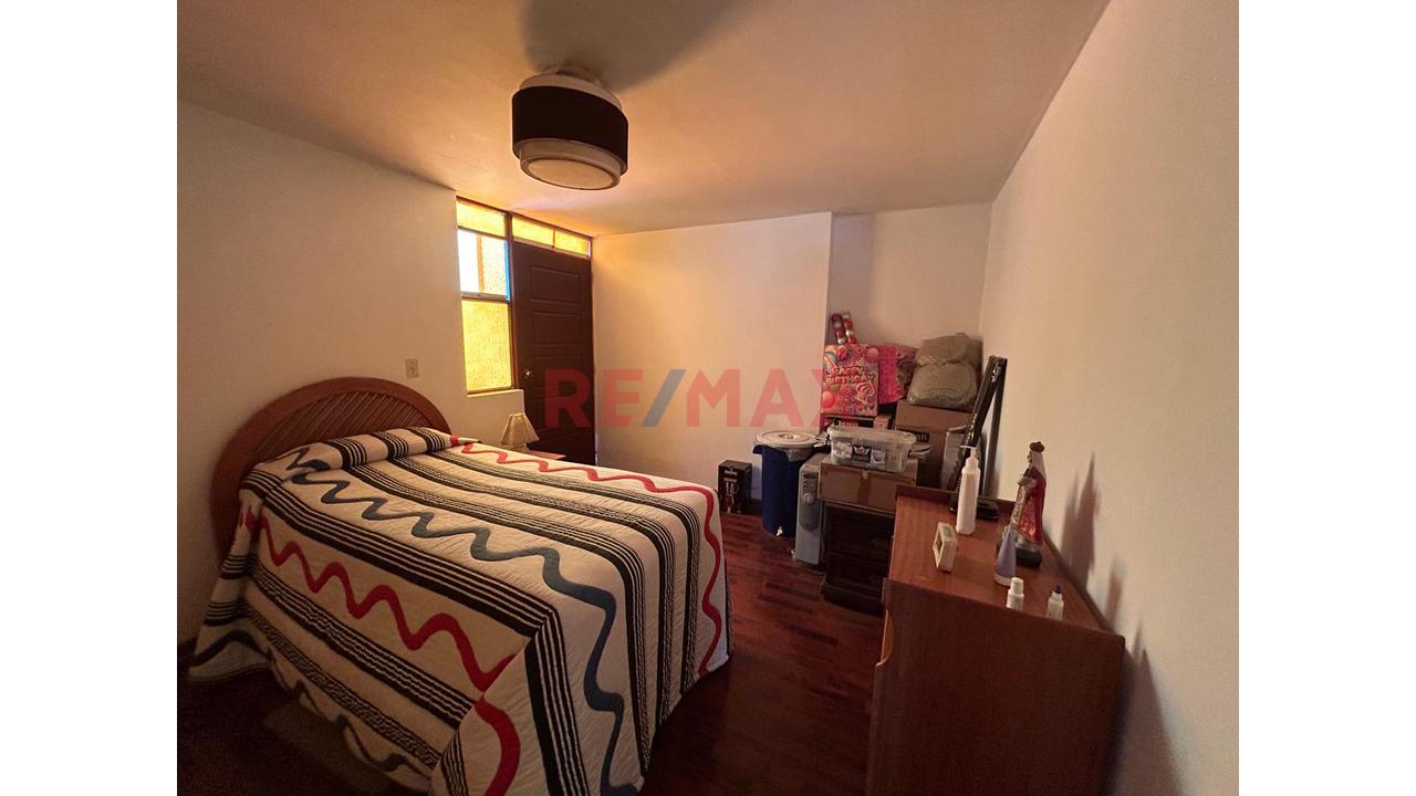 Casa Con Piscina En San Borja – 300 M² – Cerca A La Rambla - 17