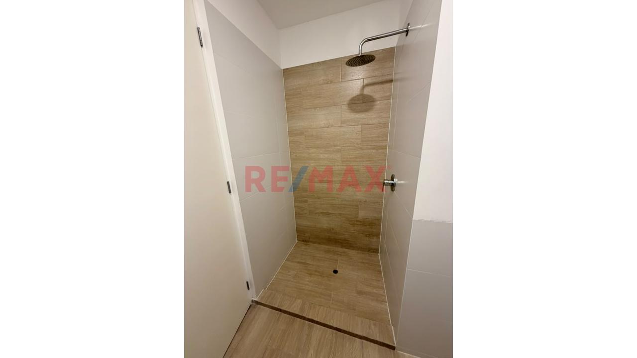 Se Vende Hermoso Departamento En Breña — foto 10