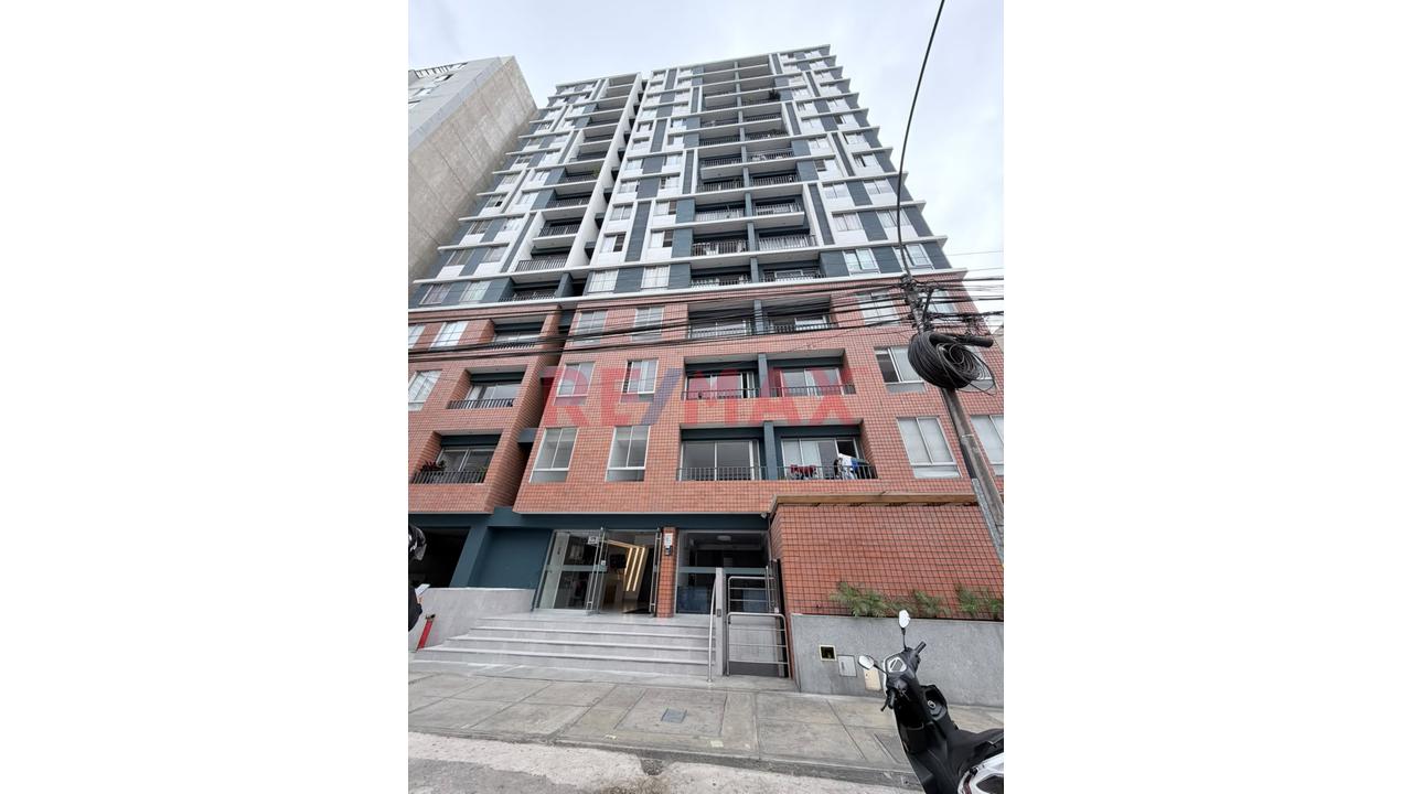 Se Vende Hermoso Departamento En Breña — foto 2