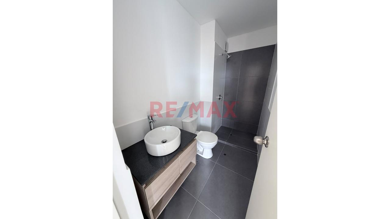 Se Vende Hermoso Departamento En Breña — foto 6