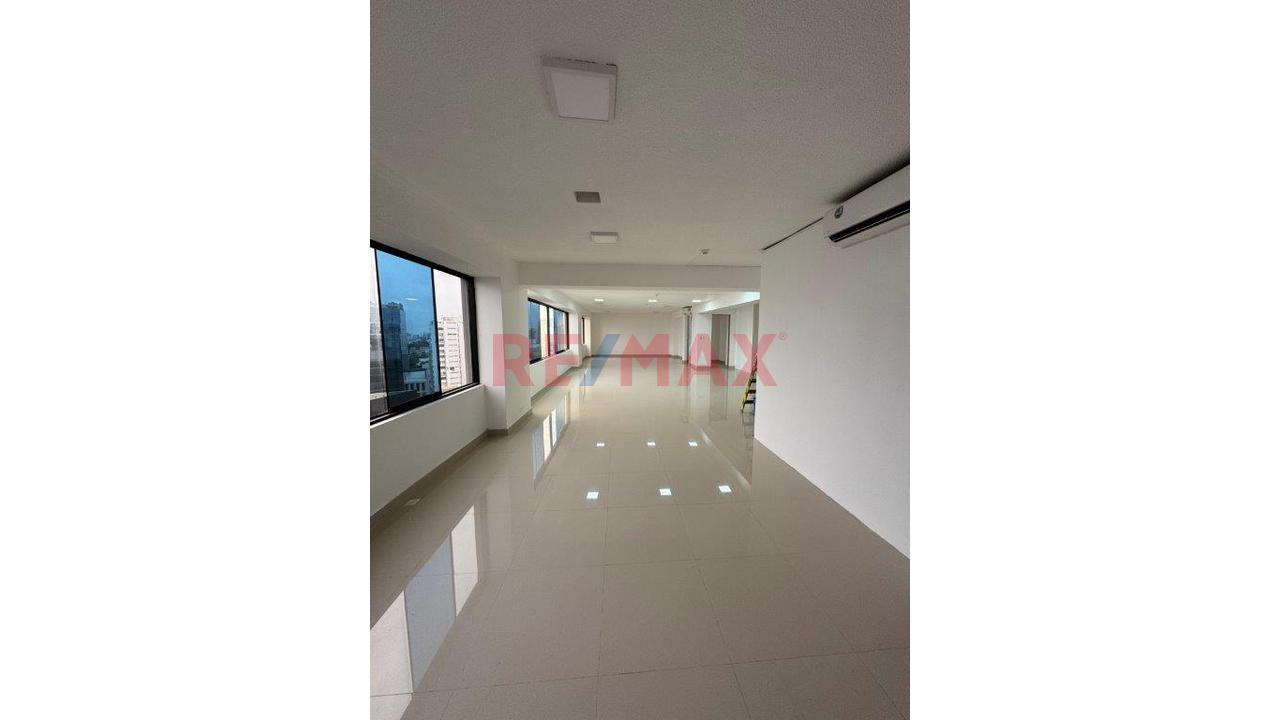 Oficina Bien Ubicada En Alquiler San Isidro — foto 10