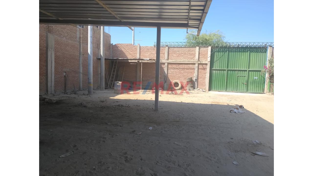 Venta De Local Zona Industrial Ii - 12