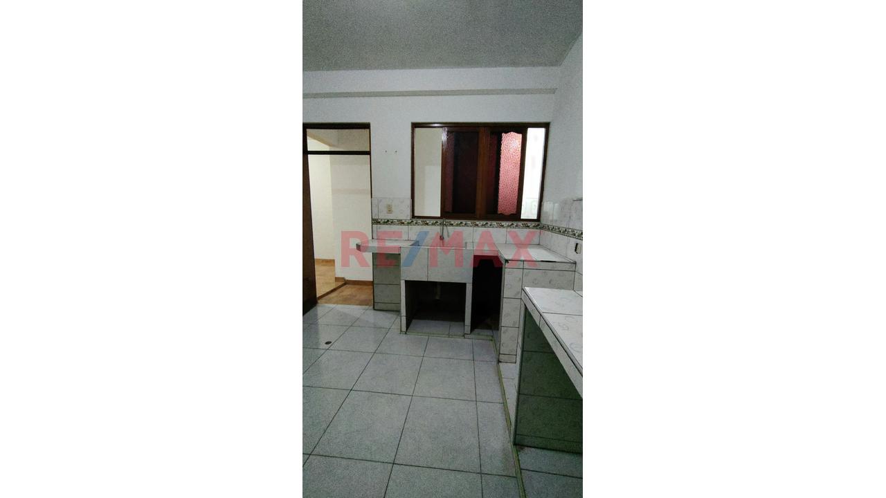 📍Alquiler De Departamento En Primer Piso En San Martin De Porres — foto 4