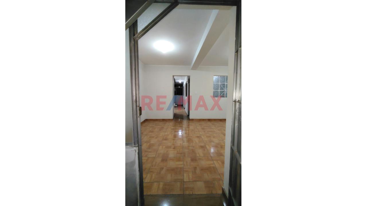 📍Alquiler De Departamento En Primer Piso En San Martin De Porres — foto 9