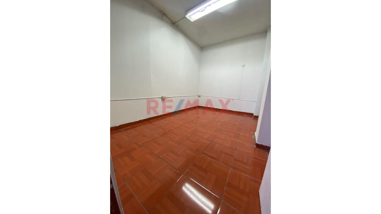 📍Local 89 Mts. 1Er Piso En Venta – Smp Alt. Jose Granda — foto 6