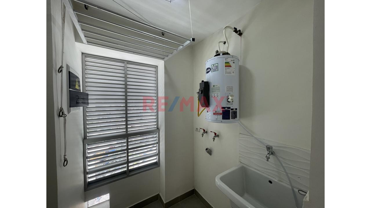 Moderno Departamento De 3 Dormitorios + Cochera En El Corazón De Jesús María — foto 5