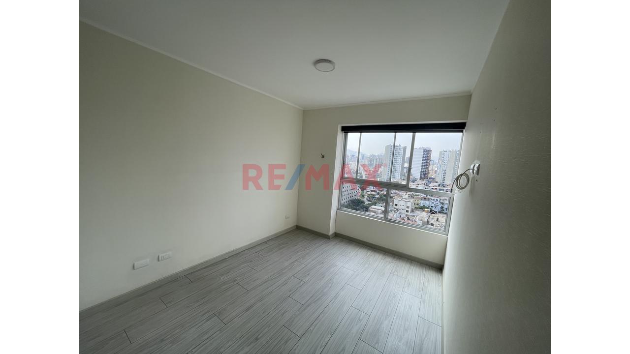 Moderno Departamento De 3 Dormitorios + Cochera En El Corazón De Jesús María — foto 6