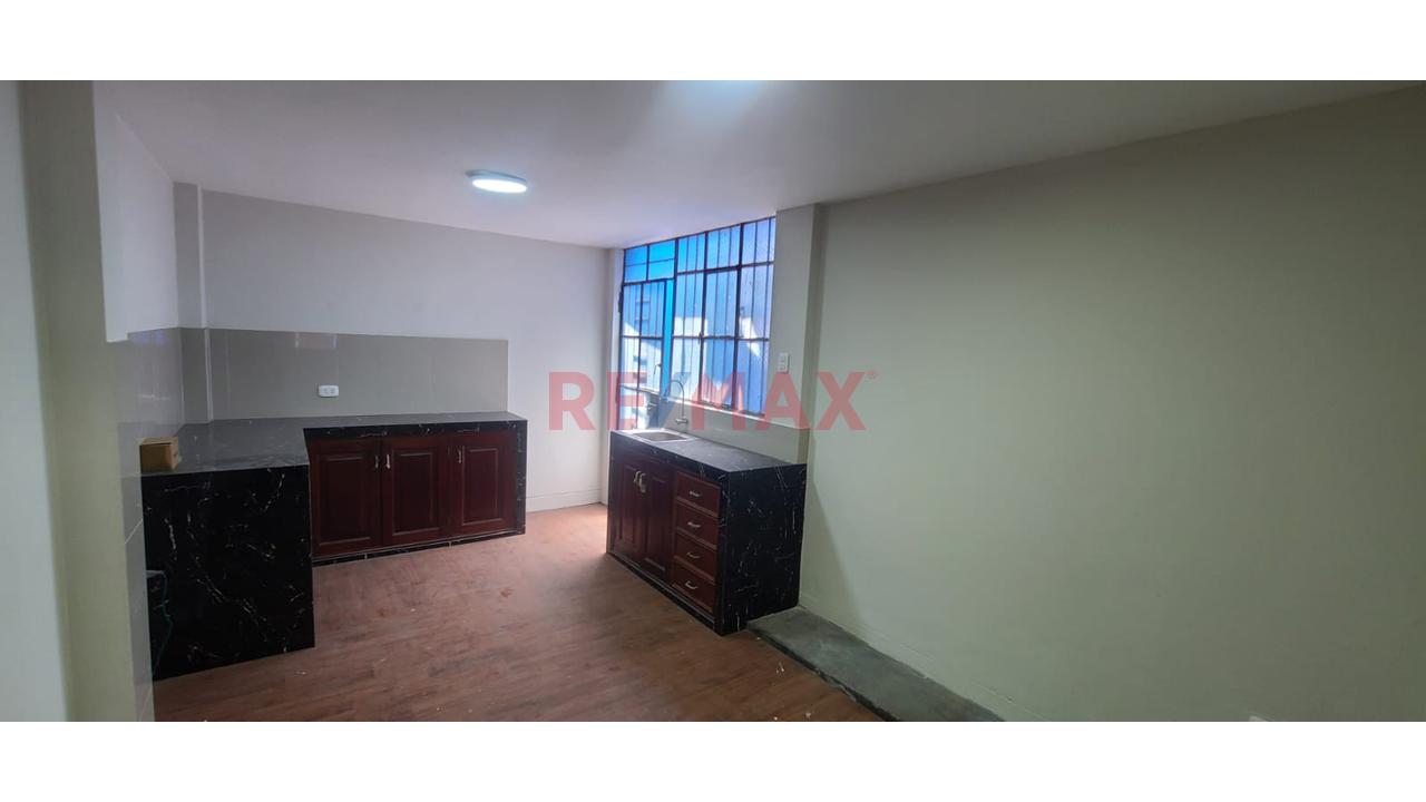 Alquiler De Local Comercial En San Martín De Porres – 280 M² — foto 7