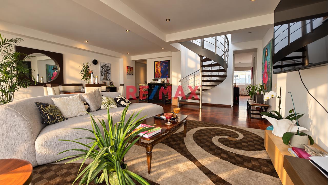 Departamento Duplex En Venta - San Isidro Exclusividad Y Amplitud
