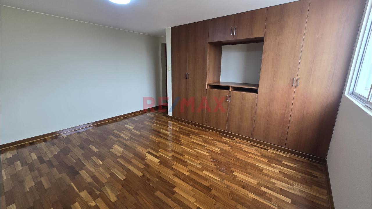 Alquiler De Departamento En Calle Cataluña, Surco — foto 11