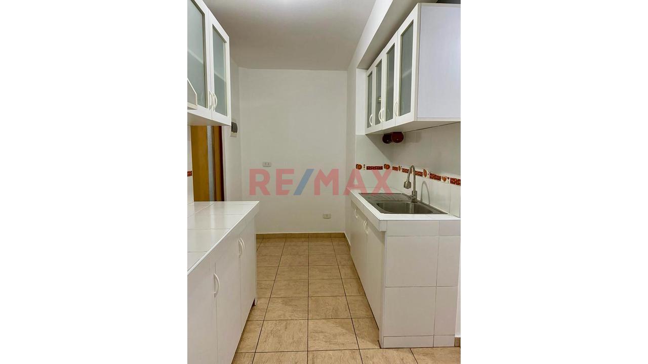 Alquiler De Amplio Departamento Con Cochera En Maranga - San Miguel — foto 13