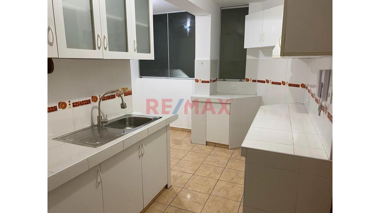 Alquiler De Amplio Departamento Con Cochera En Maranga - San Miguel — foto 14