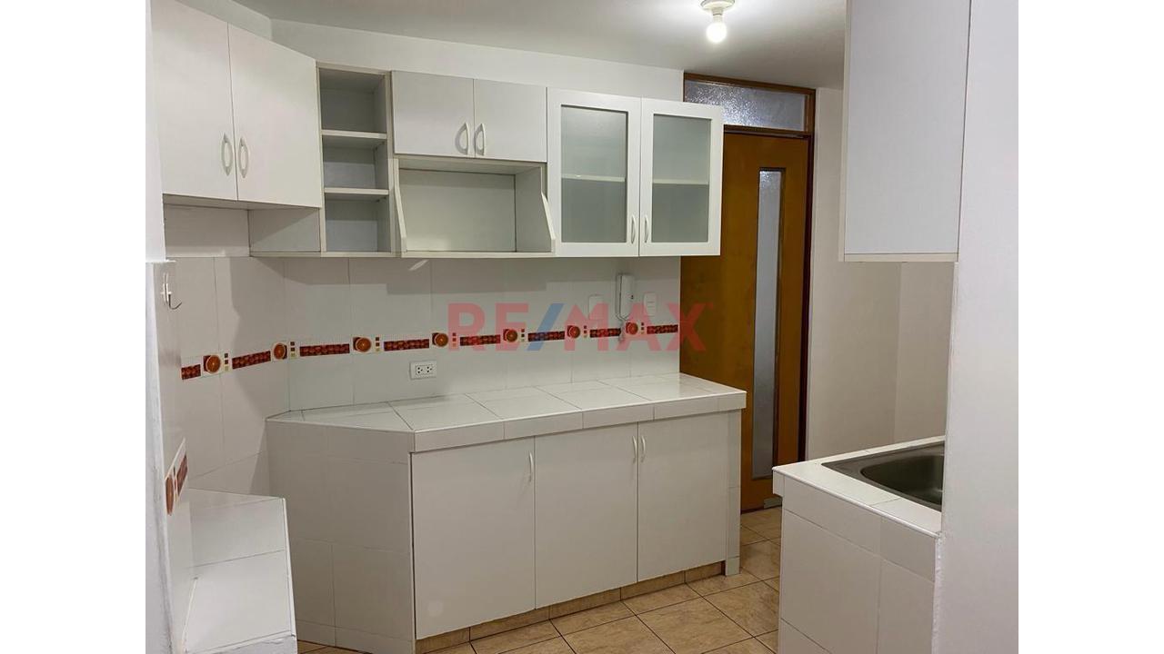 Alquiler De Amplio Departamento Con Cochera En Maranga - San Miguel — foto 12