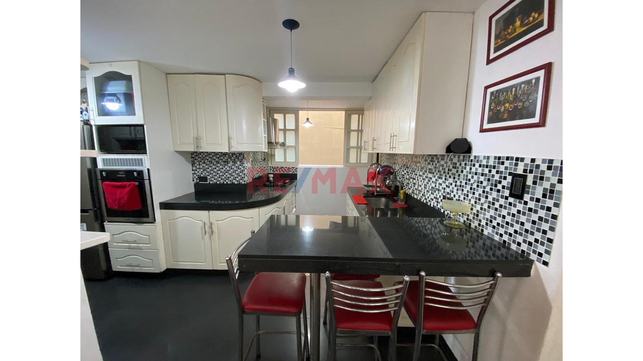 Vendo Departamento En Piso 2 Con Cochera En Urb Las Magnolias Surco — foto 3