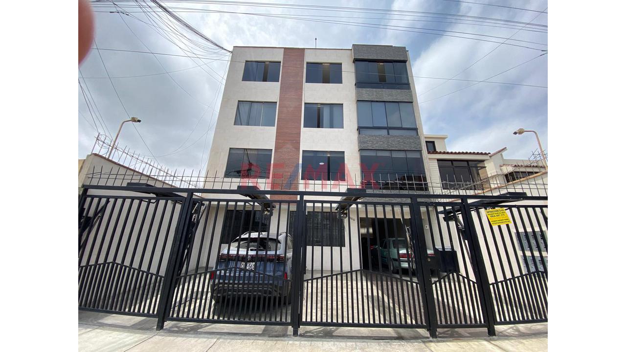 Vendo Departamento En Piso 2 Con Cochera En Urb Las Magnolias Surco — foto 2