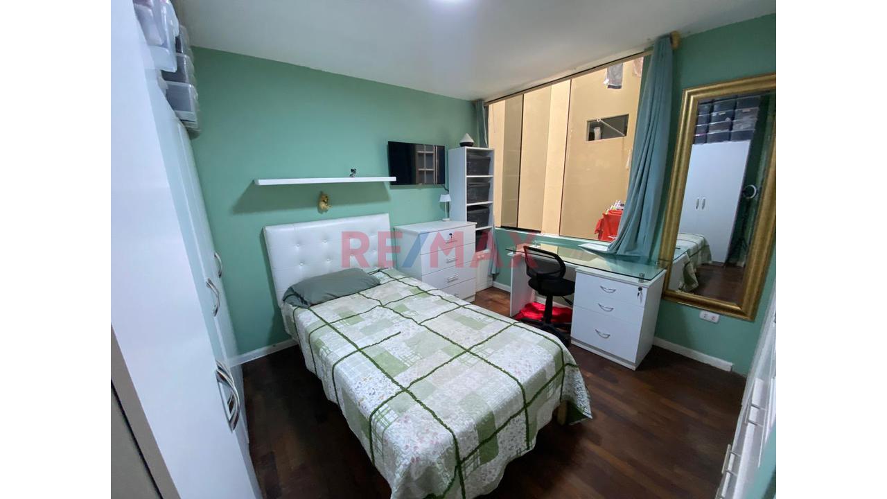 Vendo Departamento En Piso 2 Con Cochera En Urb Las Magnolias Surco — foto 11