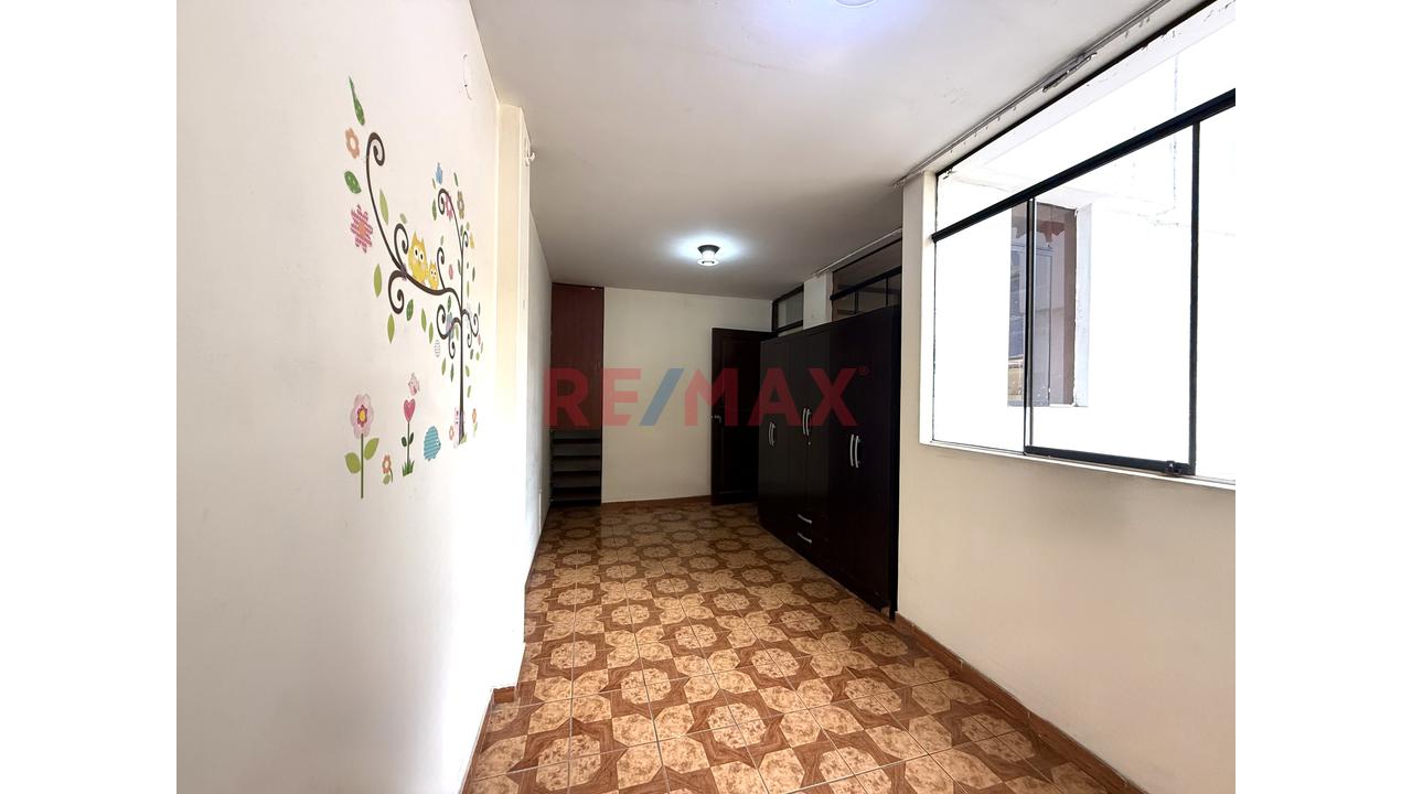 Venta Departamento 3Er Piso 75 M² 2 Habitaciones Urb. Los Jardines — foto 7
