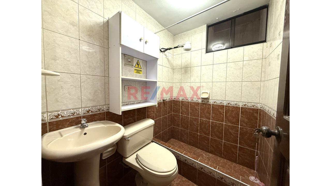 Venta Departamento 3Er Piso 75 M² 2 Habitaciones Urb. Los Jardines — foto 9