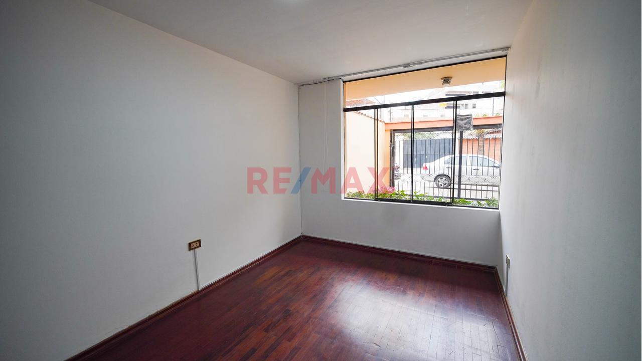 🏡 Alquiler Primer Piso De Una Casa, Completamente Independiente, Con Jardín Y Parrilla – Surco - 7