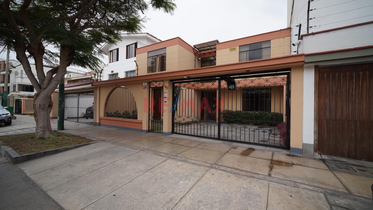 🏡 Amplio Primer Piso Independiente Con Jardín Y Parrilla – Surco — foto 2