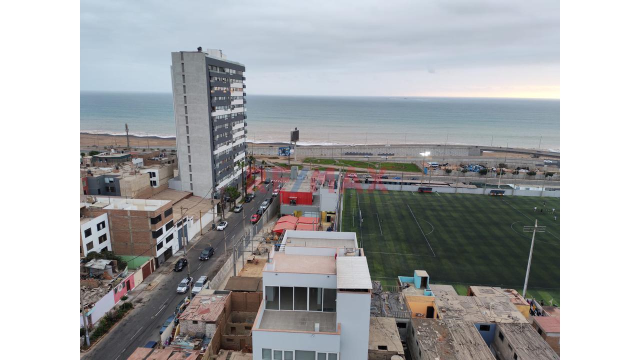 En Venta Departamento En Condominio Mas Cochera En San Miguel - 5
