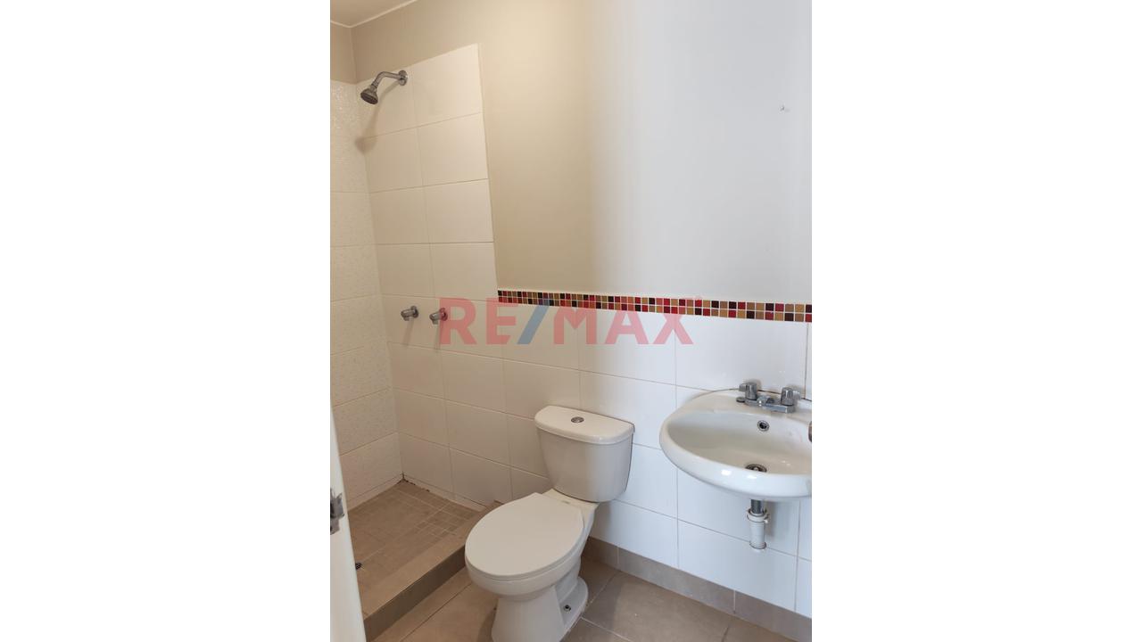 En Venta Departamento En Condominio Mas Cochera En San Miguel - 11