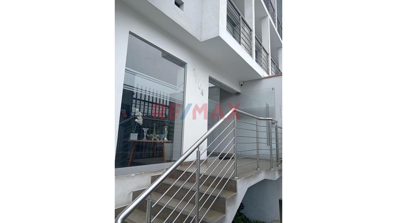 En Venta Departamento En Condominio Mas Cochera En San Miguel — foto 7