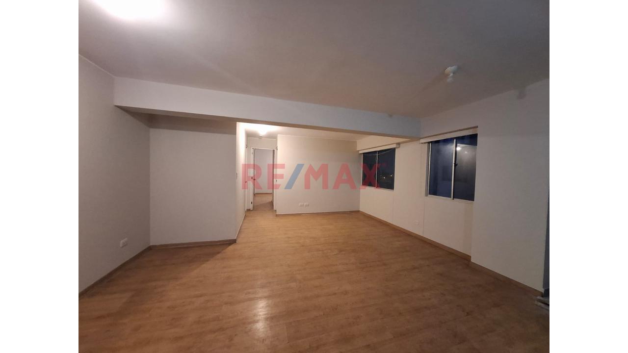 En Venta Departamento En Condominio Mas Cochera En San Miguel — foto 6