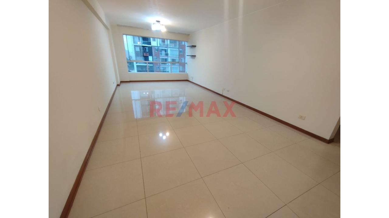 🏡 ¡Alquiler En Pueblo Libre – 88 M² + Cochera Techada! En Plena Av. Bolivar — foto 11