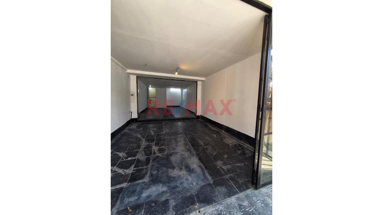 Se Alquila Local Comercial En Av Benavides — foto 6