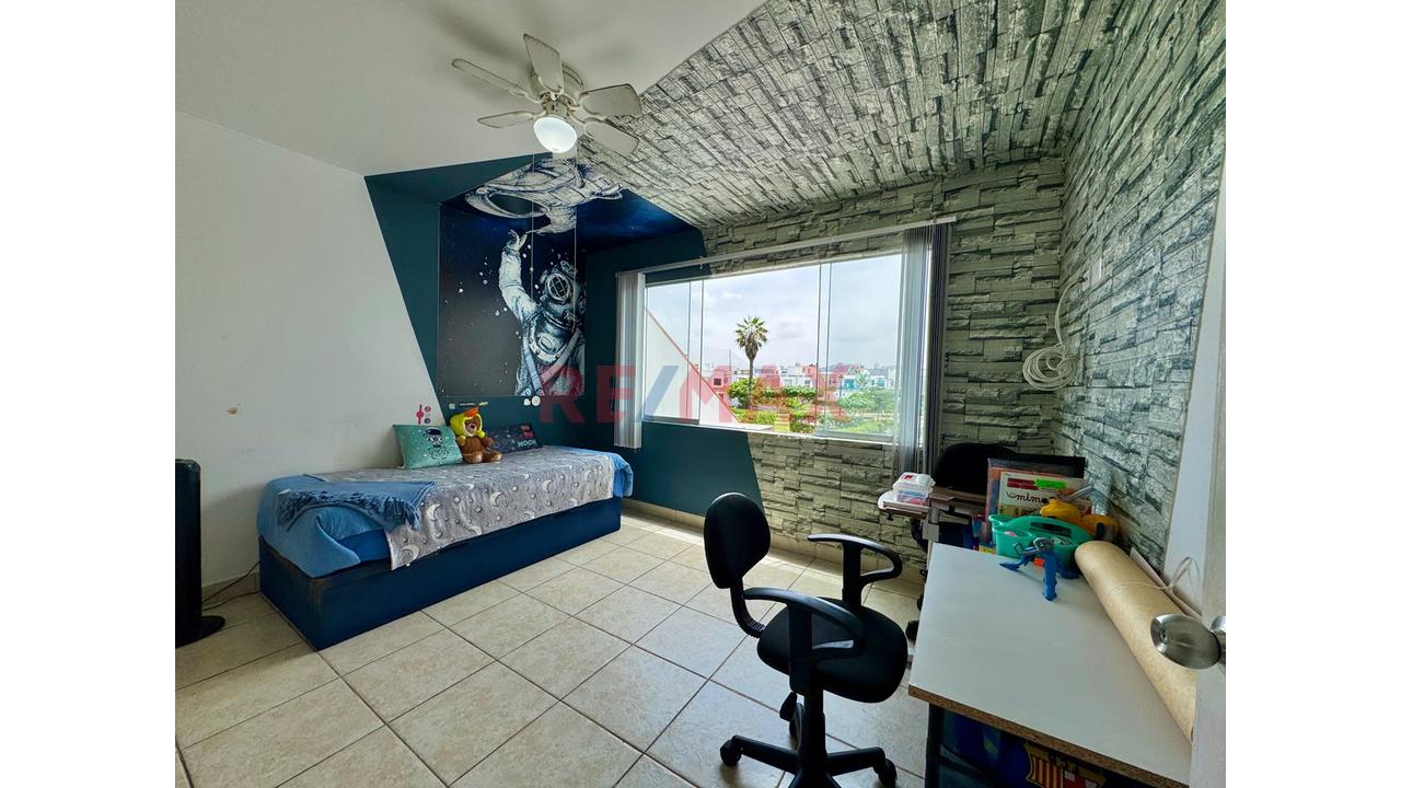 Casa Con Piscina, 6 Dormitorios Y Departamento Independiente En Brisas De Villa — foto 7