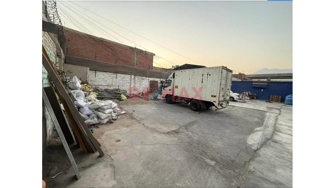 🏙️✨ Venta De Local Industrial Liviano En San Juan De Lurigancho ✨🏙️ — foto 5