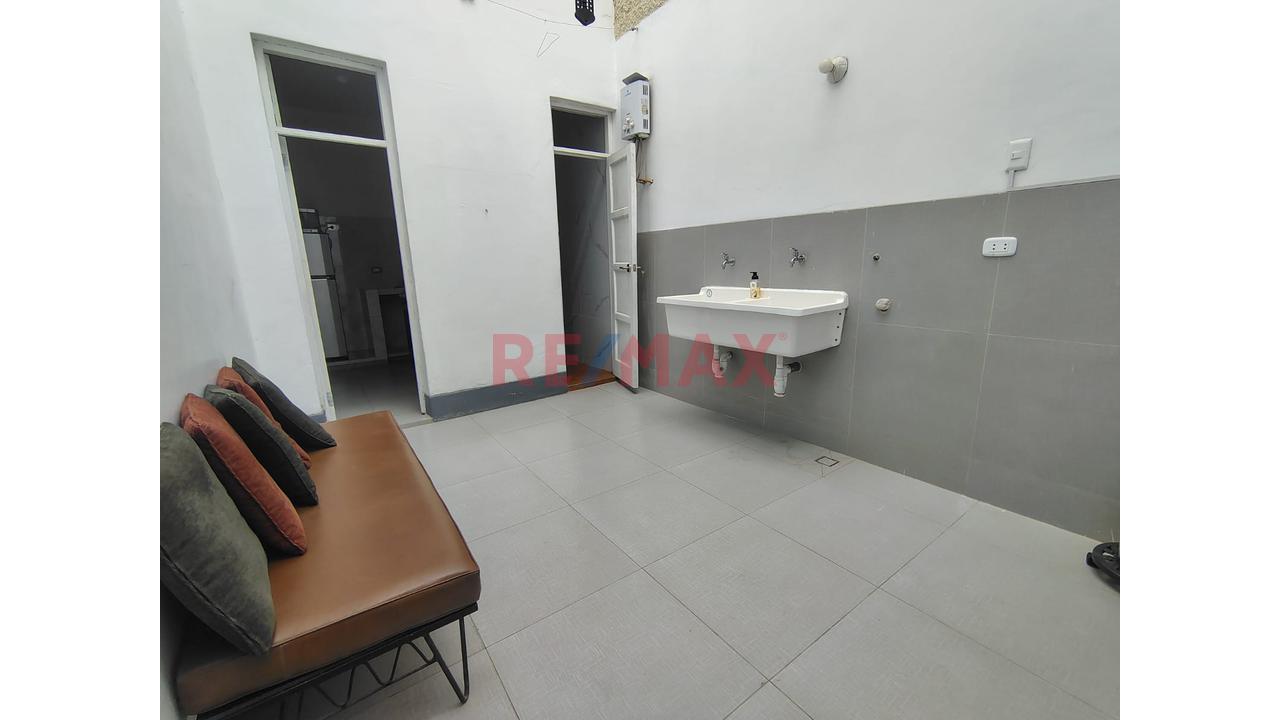 Se Alquila Chalet Amoblado De 116M En El Corazon De Miraflores — foto 10