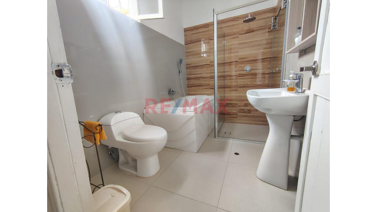Se Alquila Chalet Amoblado De 116M En El Corazon De Miraflores — foto 9