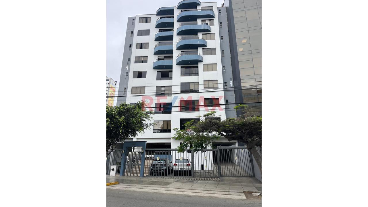 Alquilo Hermoso E Iluminado Departamento De 80M2 En Miraflores + Cochera. Amoblado - 17