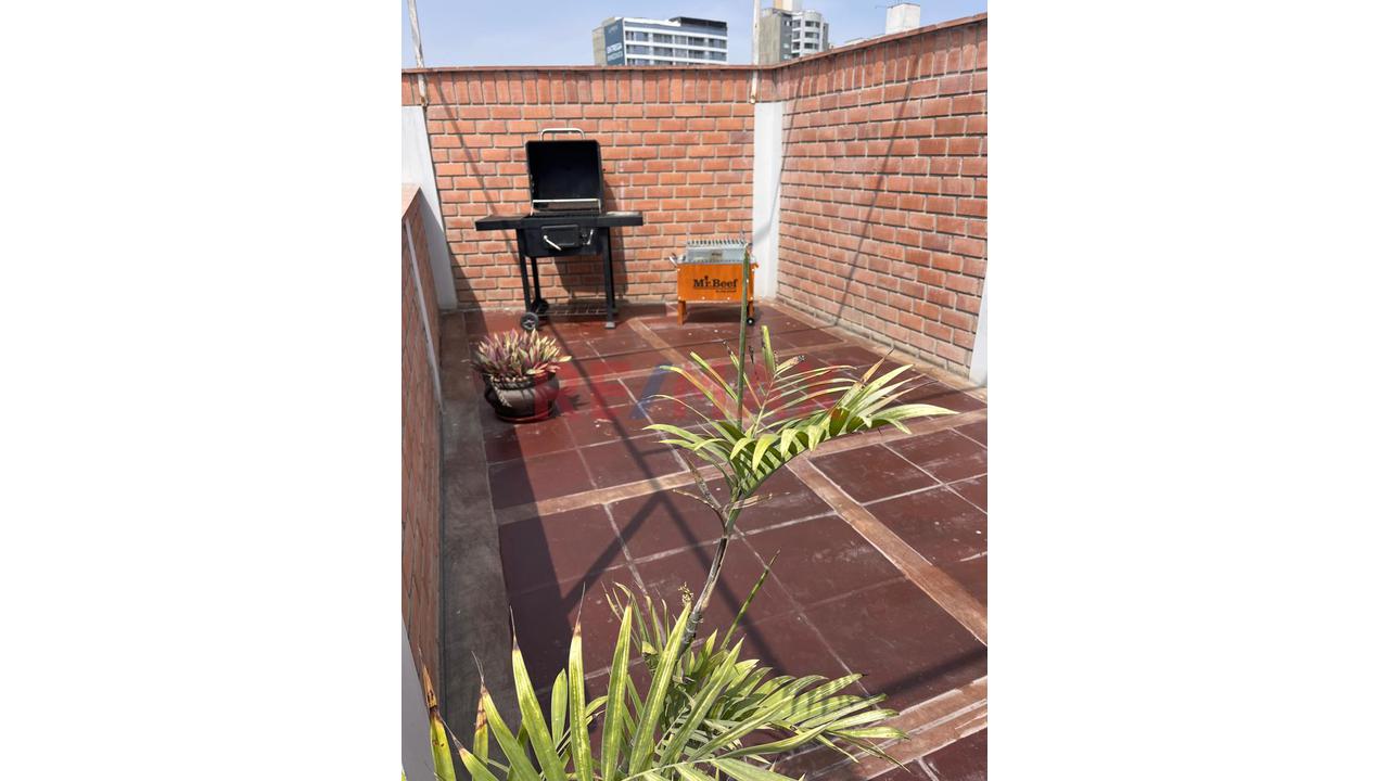 Alquilo Hermoso E Iluminado Departamento De 80M2 En Miraflores + Cochera. Amoblado — foto 15