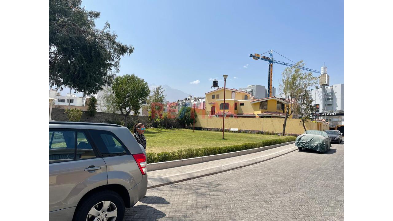 Exclusivo Terreno Residencial En Urb. Los Sauces - 6
