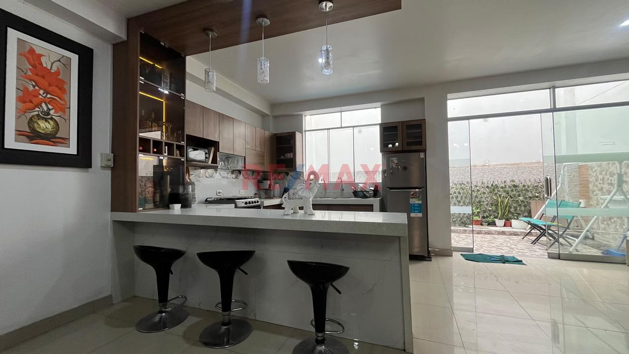 Casa En Venta En Colinas De La Gloria – Ate