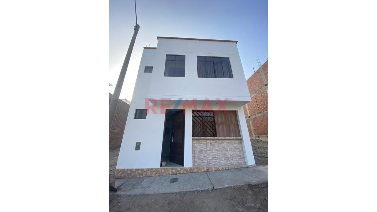 Casa En Venta En Colinas De La Gloria – Ate — foto 5