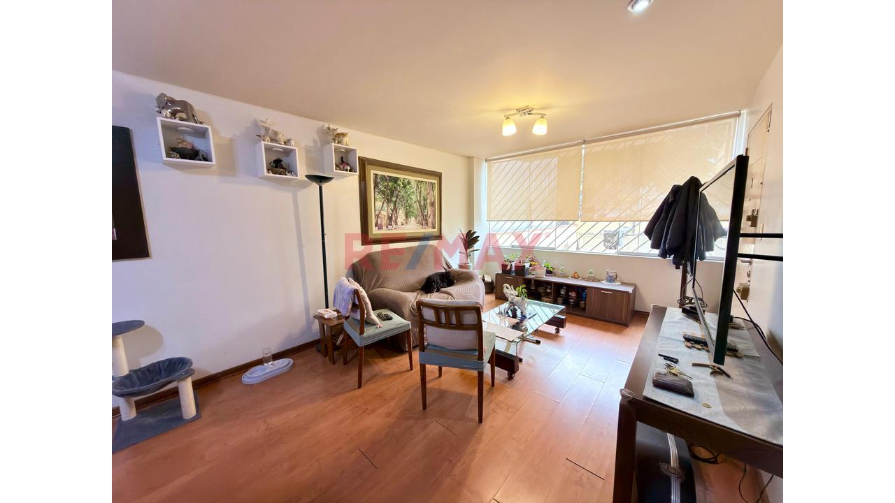 Amplio Departamento En Primer Piso Elevado 147.81M – Surco — foto 3