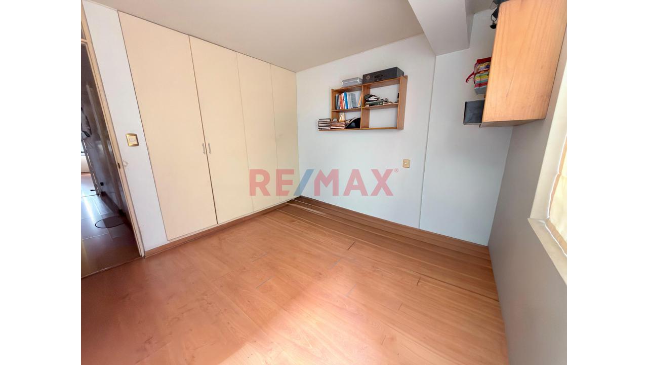 Amplio Departamento En Primer Piso Elevado 147.81M – Surco — foto 9