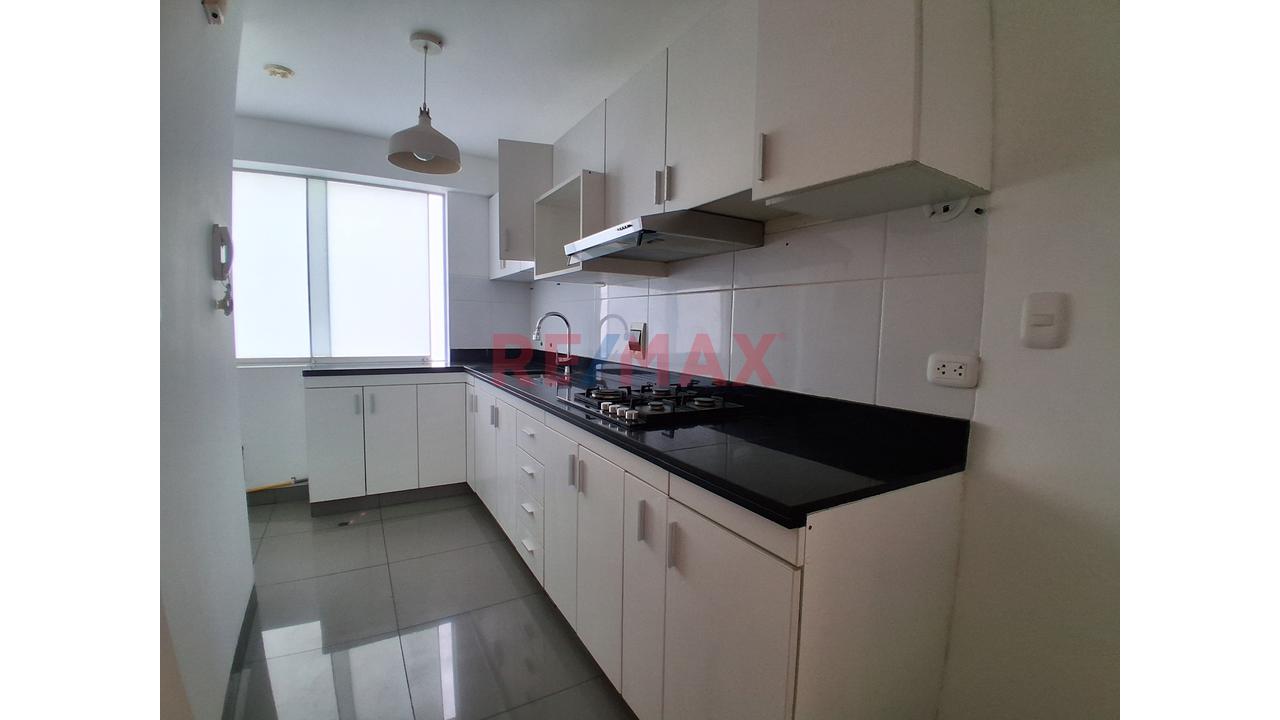 Departamento En Venta + Amplio Deposito. Jesús María — foto 2