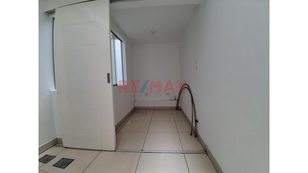 Departamento En Venta + Amplio Deposito. Jesús María — foto 5