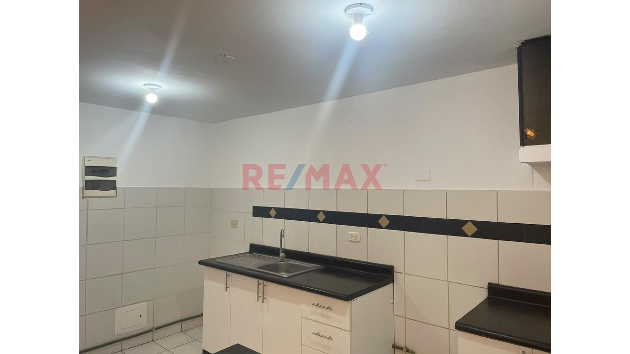 Oportunidad En Chorrillos! 🏡 Lindo Dúplex En Condominio Sol De Matellini — foto 3